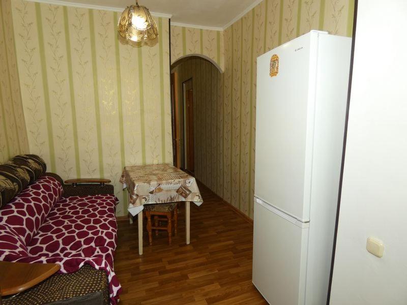 Квартира В Пицунде На Агрба 19 К1 Lägenhet Pizunda Exteriör bild