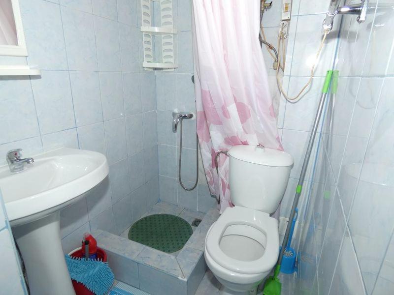 Квартира В Пицунде На Агрба 19 К1 Lägenhet Pizunda Exteriör bild